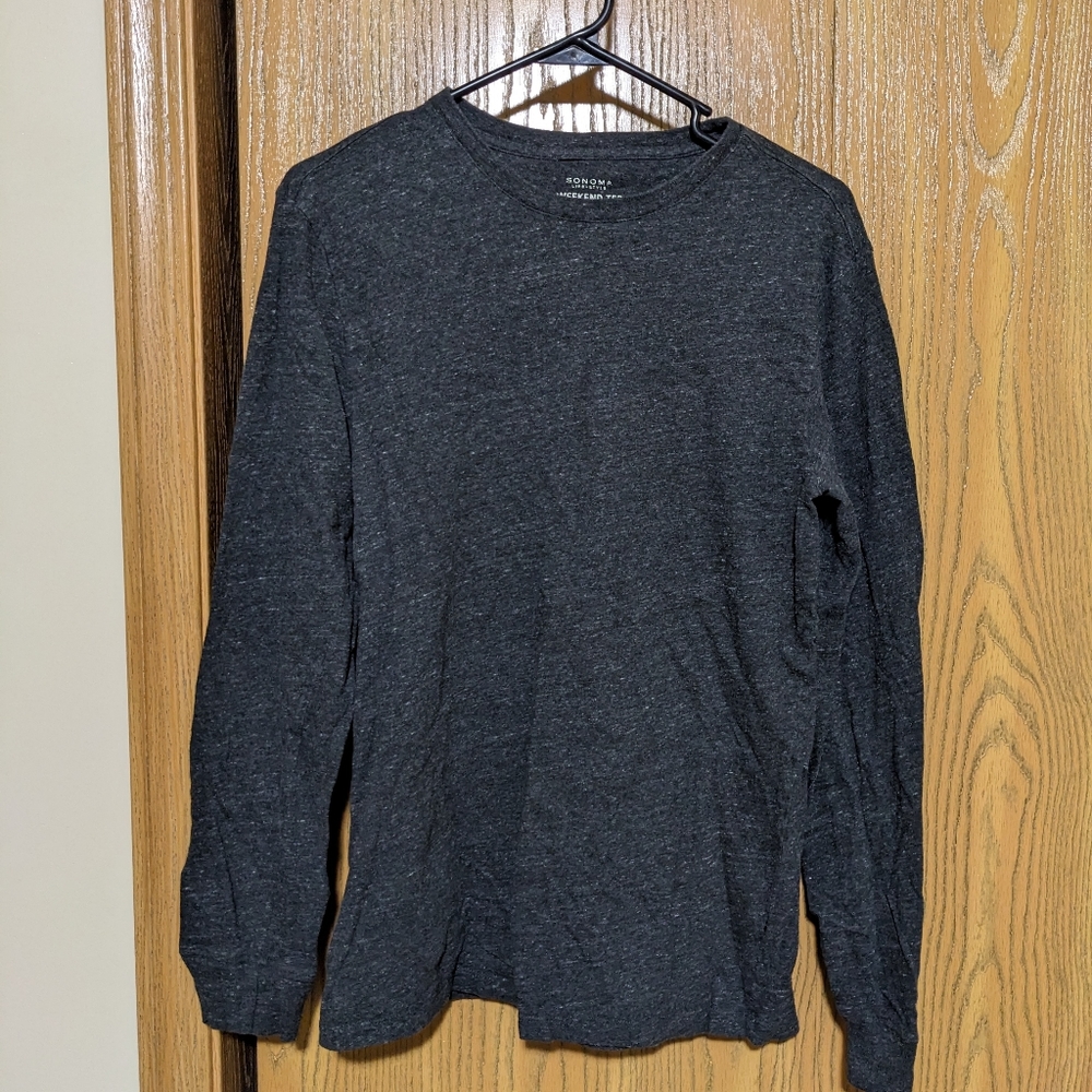 Monochromatic Gray Long-Sleeve Weekend Tee